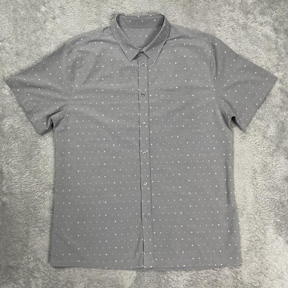 Vuori Shirt Mens Large Gray Geometric Short Sleeve Button Up Casual Lightweight